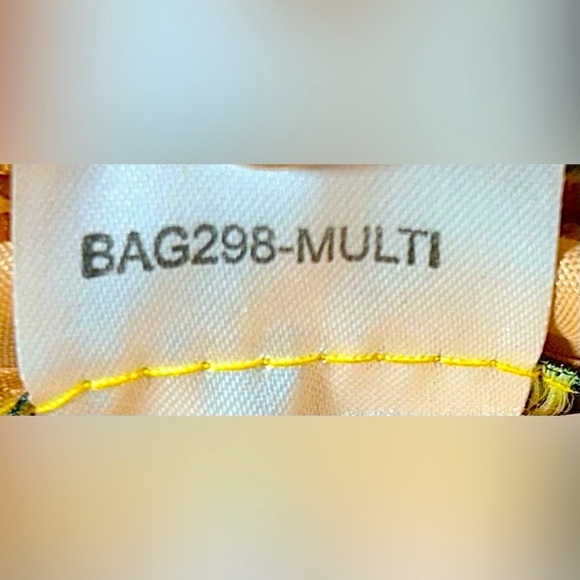 Scala Woven Beach Summer Tote Bag in Browns & Metallic Gold with Zip Closure - Picture 15 of 16